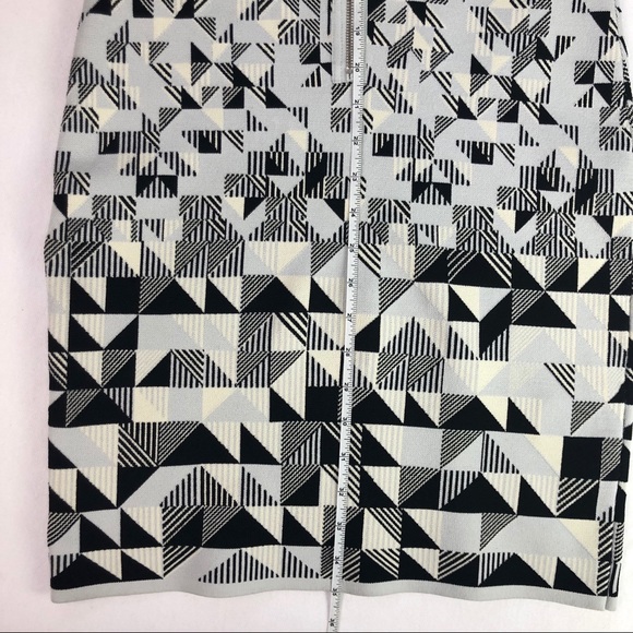 BCBGMaxazria bodycon bandage sleeveless dress Sz M - Picture 8 of 9